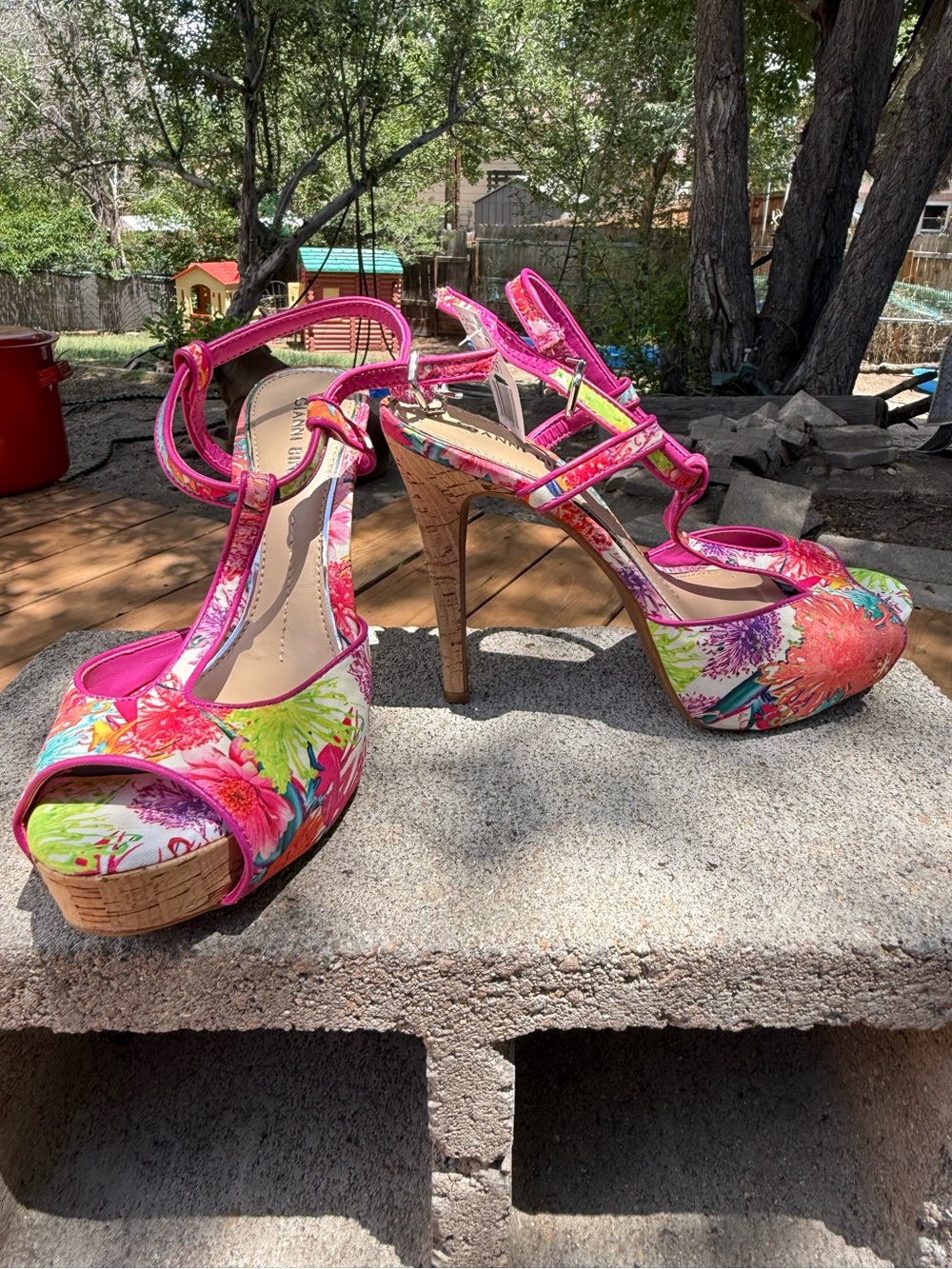 Gianni Bini Marrako Floral Platform Sandal Heels - Picture 4 of 5